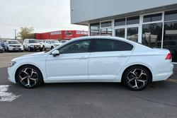 2022 Volkswagen Passat 140TSI Business