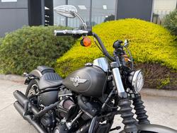 2018 HARLEY-DAVIDSON FXBB STREET BOB Grey