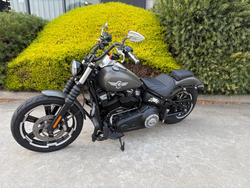 2018 HARLEY-DAVIDSON FXBB STREET BOB Grey
