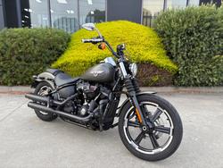 2018 HARLEY-DAVIDSON FXBB STREET BOB Grey