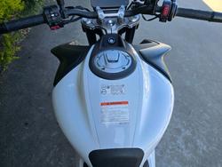 2024 CFMOTO 450 NK White