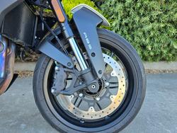 2024 CFMOTO 450 NK White