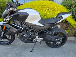 2024 CFMOTO 450 NK White