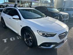 2019 Holden Calais V