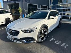 2019 Holden Calais V