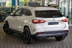 2025 Mercedes-Benz GLA-Class GLA200