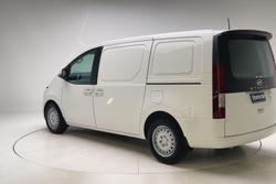 2022 Hyundai STARIA LOAD