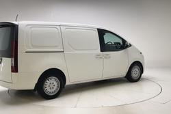 2022 Hyundai STARIA LOAD