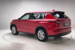 2023 Mitsubishi Outlander ES