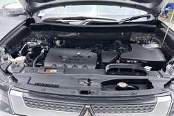 2021 Mitsubishi Outlander LS