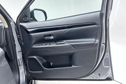 2021 Mitsubishi Outlander LS