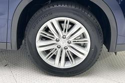 2023 Mitsubishi Outlander LS