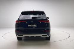 2023 Mitsubishi Outlander LS