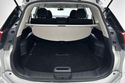 2022 Nissan X-TRAIL ST