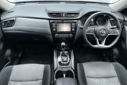 2022 Nissan X-TRAIL ST