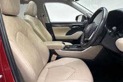 2023 Toyota Kluger Grande