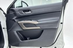 2023 Nissan Pathfinder Ti-L