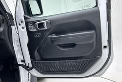 2022 Jeep Gladiator Night Eagle