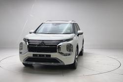 2025 Mitsubishi Outlander Exceed