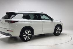 2025 Mitsubishi Outlander Exceed