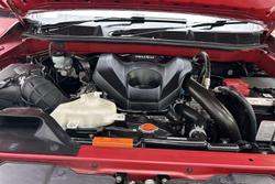 2022 Isuzu MU-X LS-T