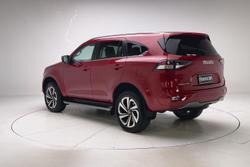 2022 Isuzu MU-X LS-T
