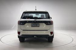 2024 Ford Everest Ambiente
