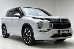 2023 Mitsubishi Outlander Exceed Tourer