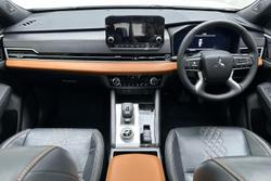 2023 Mitsubishi Outlander Exceed Tourer
