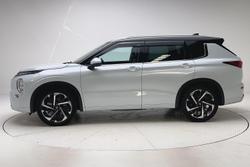 2023 Mitsubishi Outlander Exceed Tourer