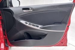 2016 Hyundai Accent Active