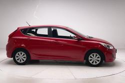 2016 Hyundai Accent Active