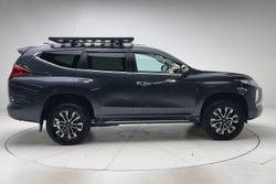 2022 Mitsubishi Pajero Sport Exceed