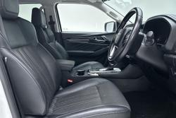 2023 Isuzu MU-X LS-T