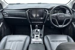 2023 Isuzu MU-X LS-T