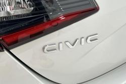 2022 Honda Civic VTi LX