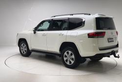 2023 Toyota Landcruiser VX