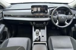 2023 Mitsubishi Outlander LS