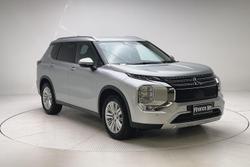 2023 Mitsubishi Outlander LS