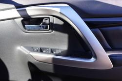 2019 Mitsubishi Pajero Sport Black Edition