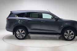 2023 Isuzu MU-X LS-T