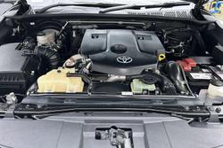 2022 Toyota Hilux SR5