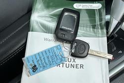 2022 Toyota Hilux SR5