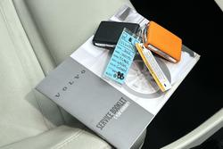 2022 Volvo XC40 Ultimate B4 Bright