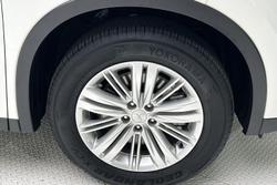 2024 Mitsubishi Outlander LS