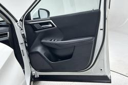 2024 Mitsubishi Outlander LS