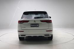 2024 Mitsubishi Outlander LS