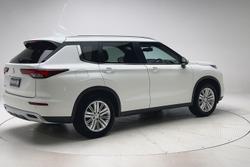 2024 Mitsubishi Outlander LS