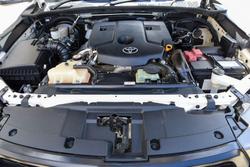 2022 Toyota Hilux SR