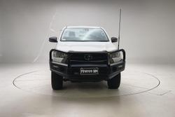 2022 Toyota Hilux SR